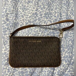 Michael Kors wristlet